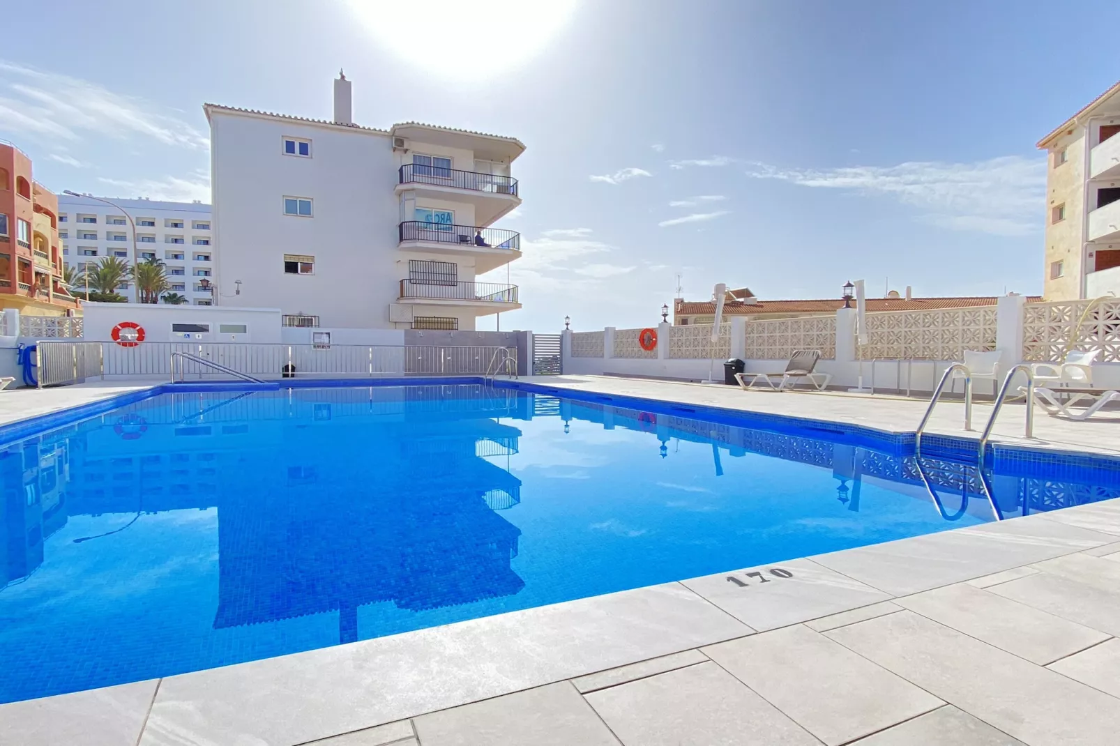 Arce 11 Torrecilla Beach by Casasol-Zwembad