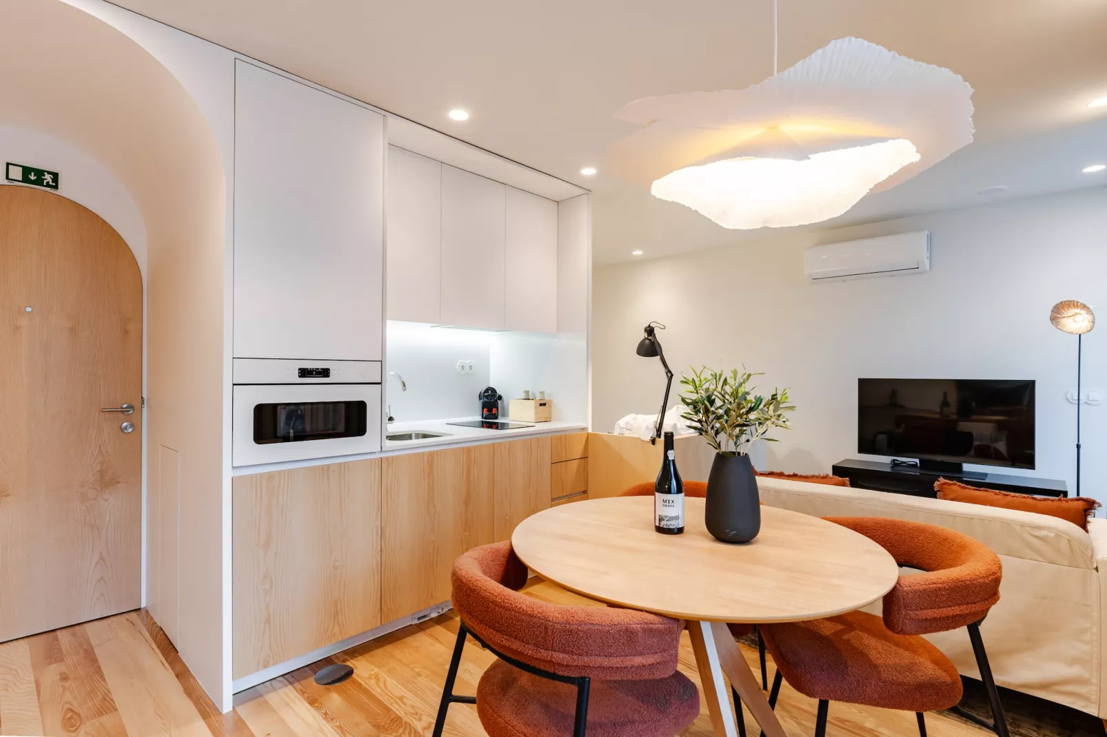 Feel Porto Corporate Housing Boavista V-Eetkamer