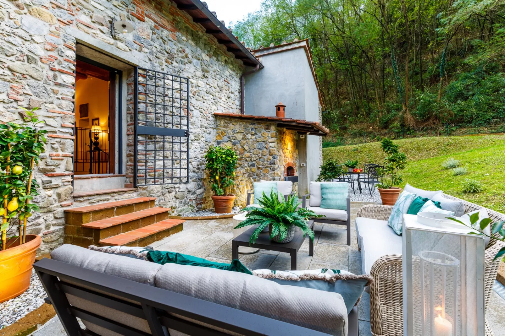 Tuscan Mill Farmhouse-Niet-getagd