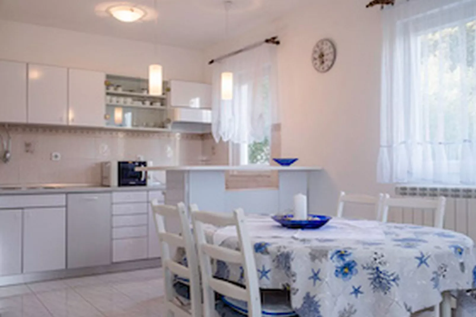 Apartments & Rooms Green Bay - Two Bedroom Apartment with Balcony and Sea View (APP 6)-Keuken
