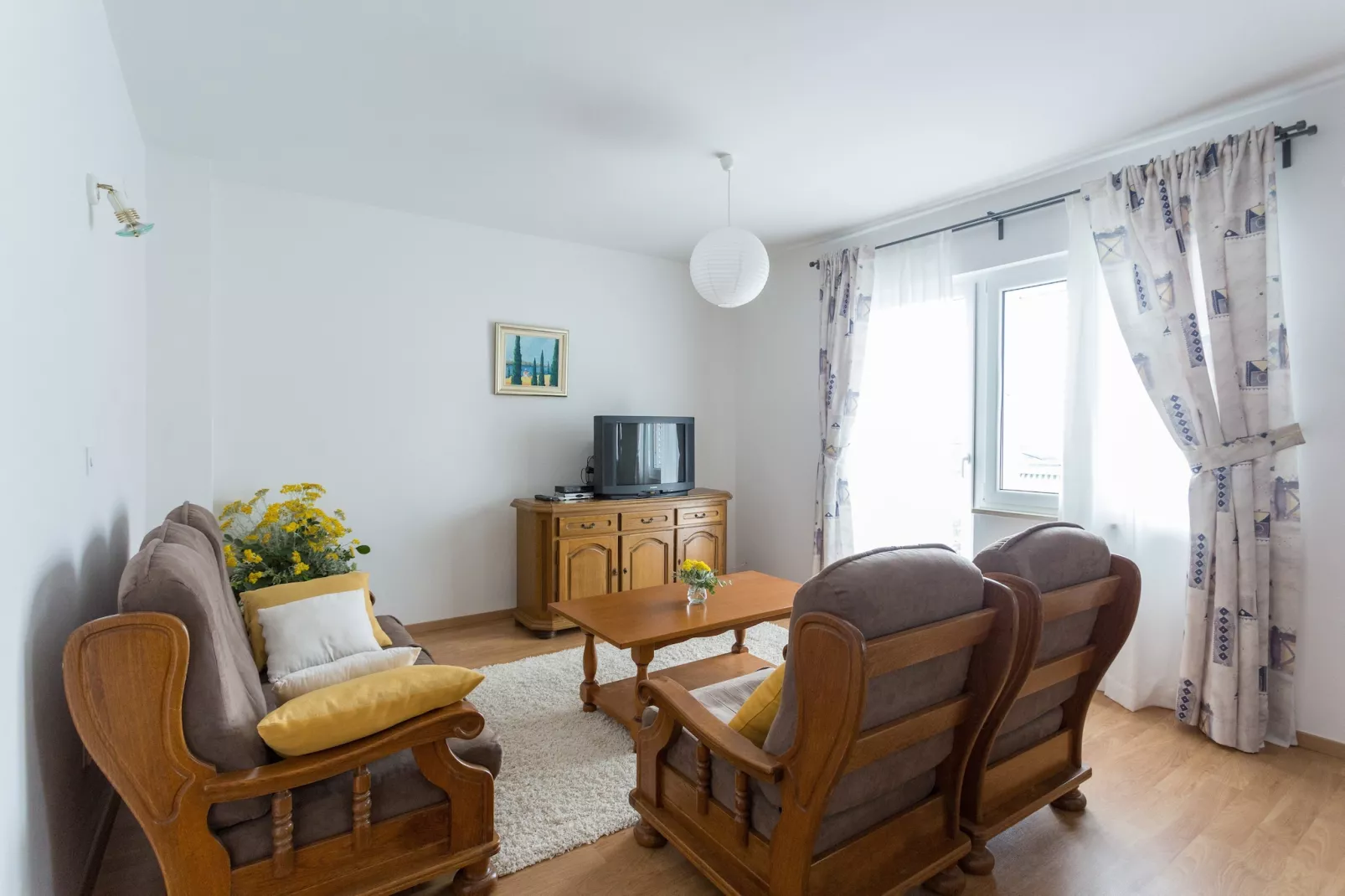 Holiday Home Oleander Sea View - Four Bedroom Holiday Home with Terrace and Sea View-Woonkamer
