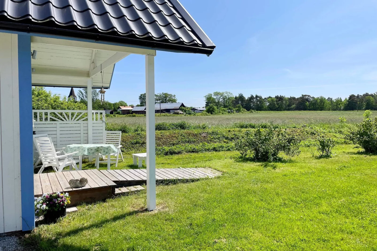 Charmant tuinhuisje in Levide-Buitenlucht