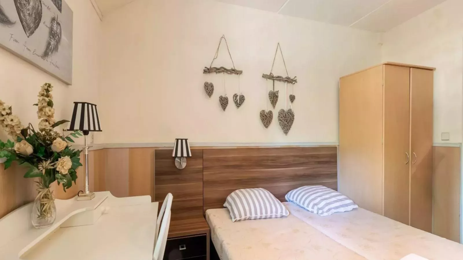 Benedenverdieping Hoeve Ginette-Slaapkamer