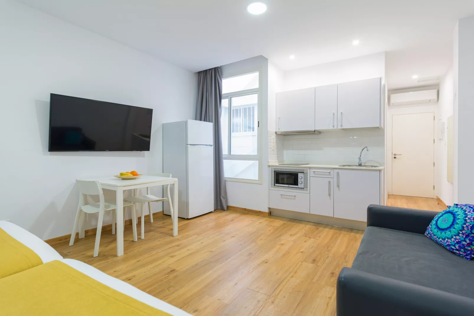 OK Las Canteras 5D by CanariasGetaway-Slaapkamer