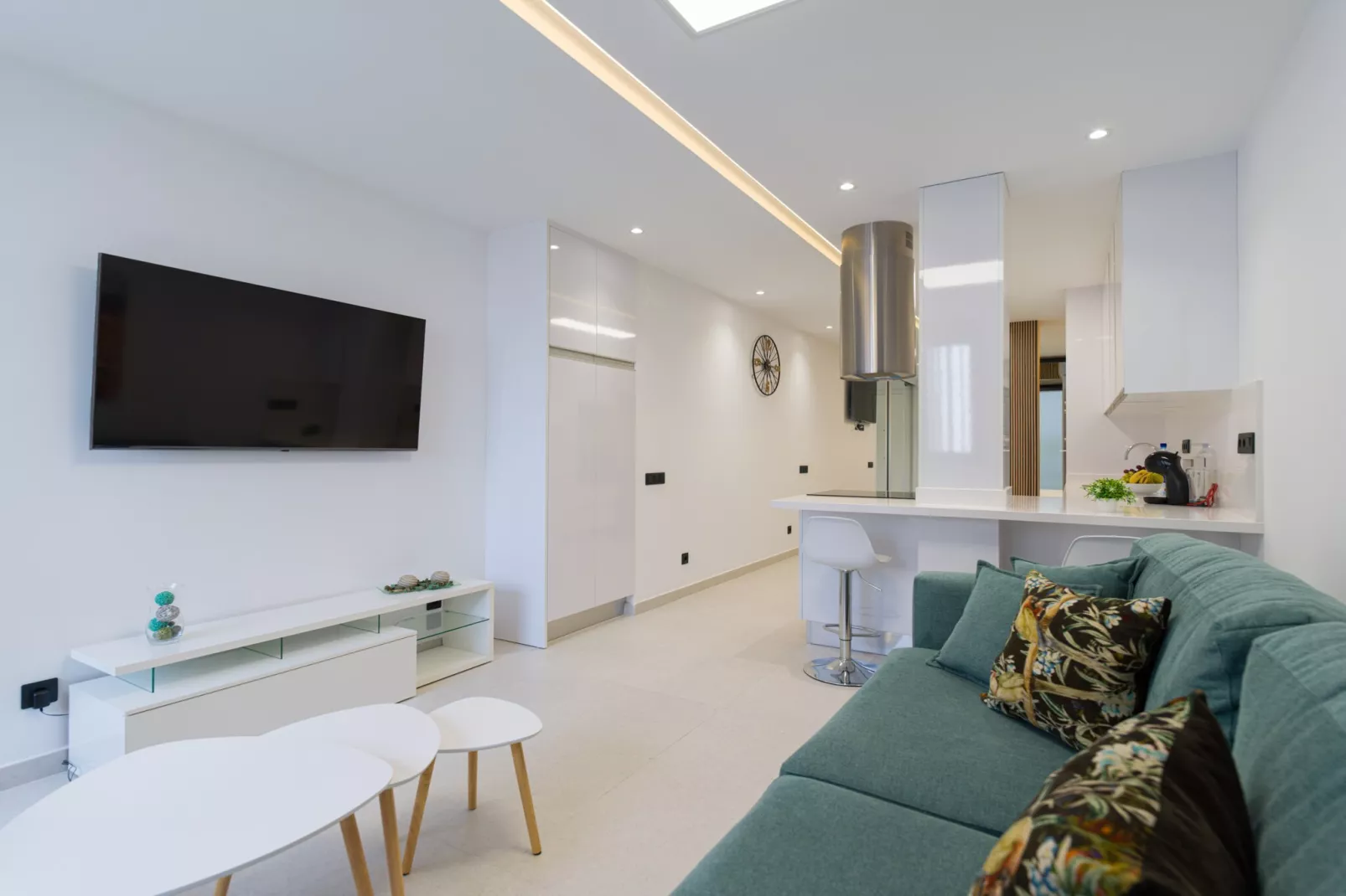 Camden Home By CanariasGetaway-Woonkamer