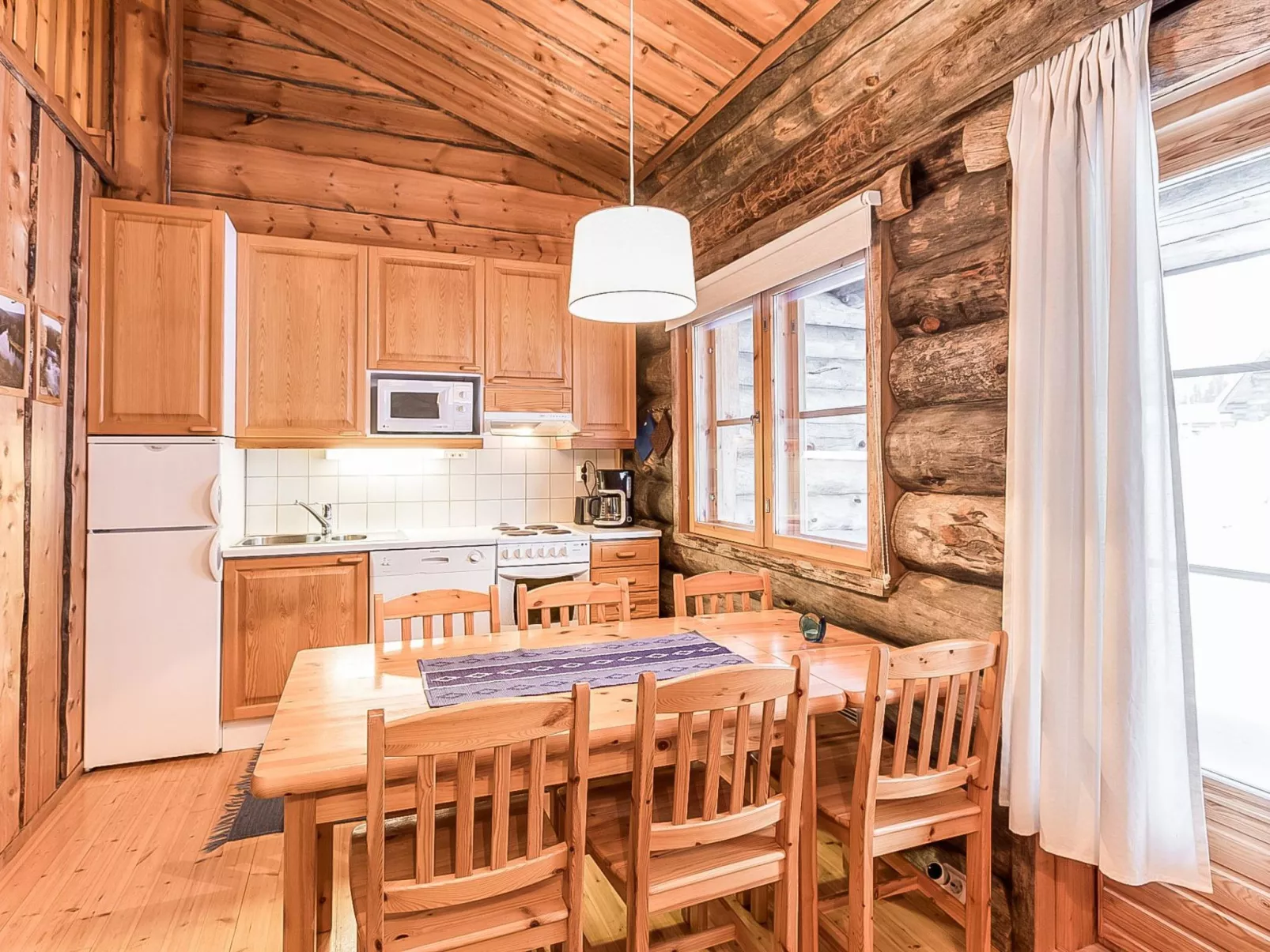 Karhunkaato as. c-Binnen