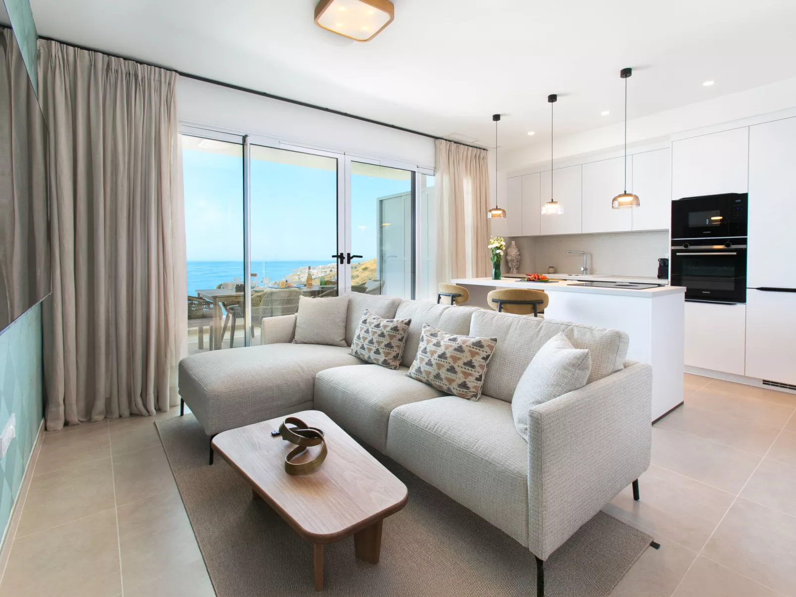 Bayviewhill Luxury free Spa & Padle-Binnen