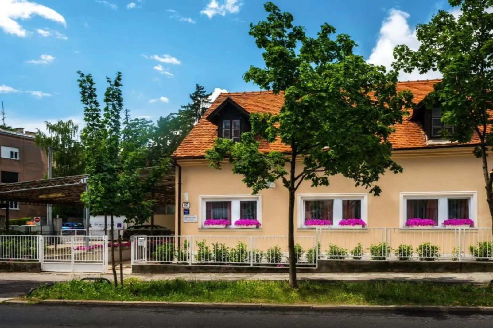 Rooms Lidija 17 - Standard Double Room (5)-Buitenlucht