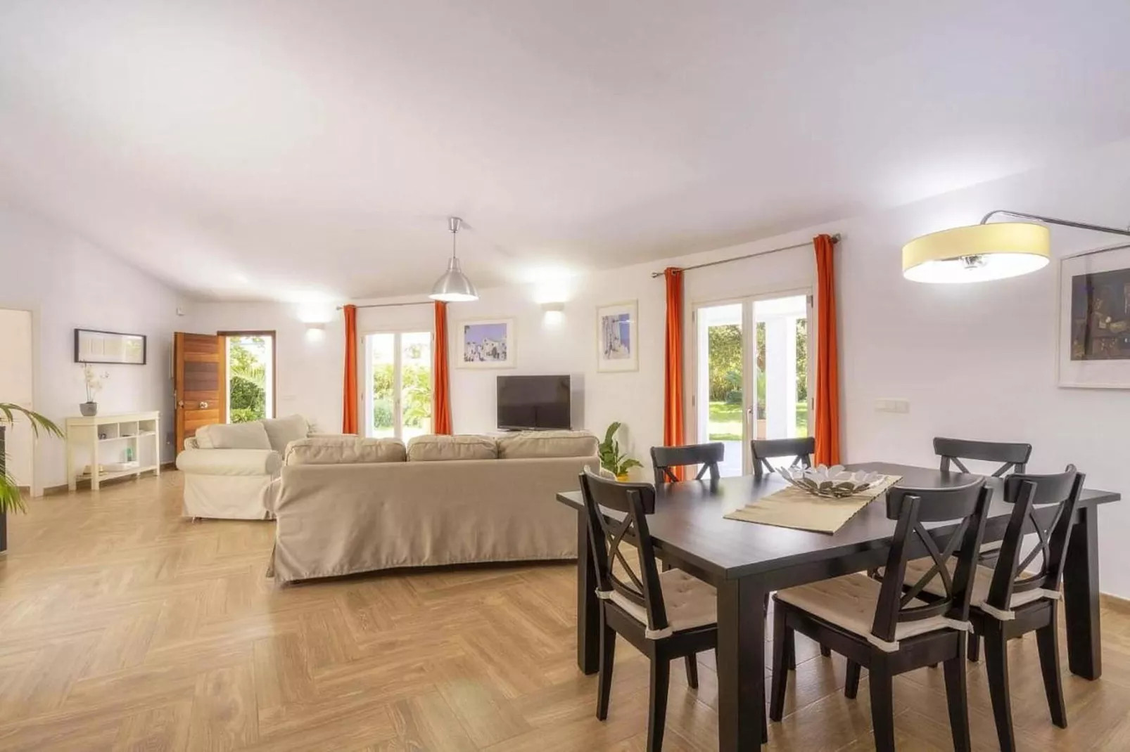 Casa Encinar in Cres-Eetkamer
