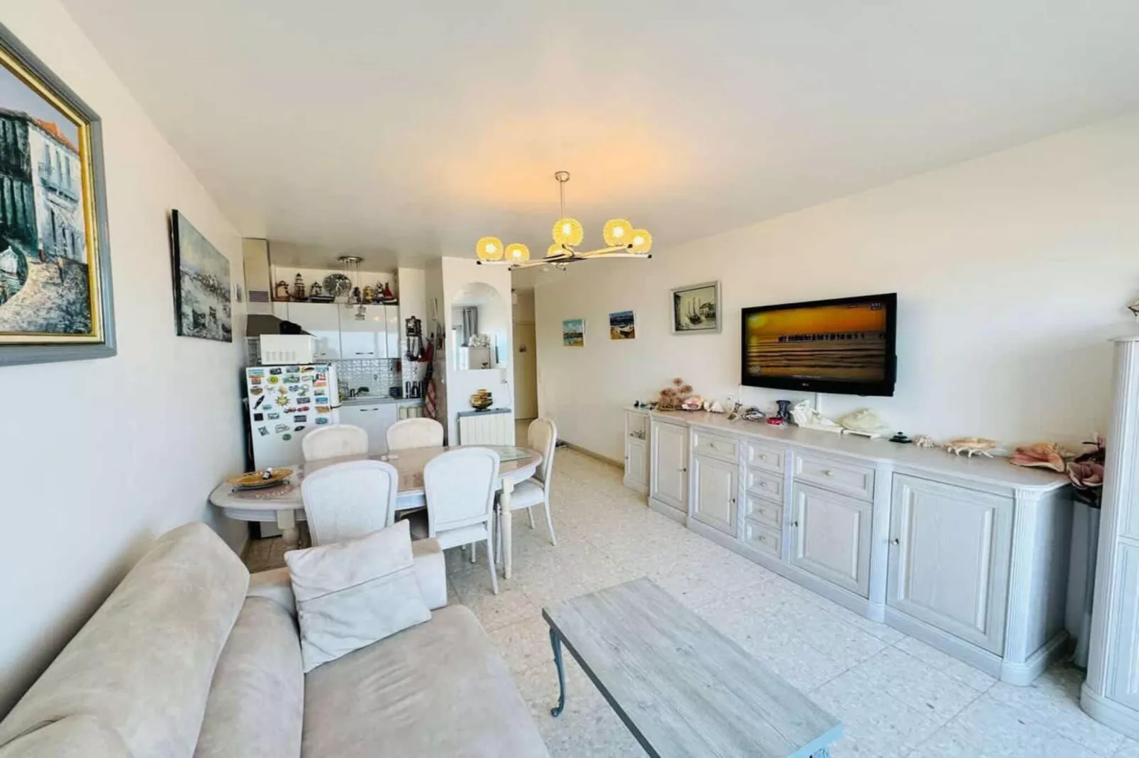 61 Appartement trois-Woonkamer