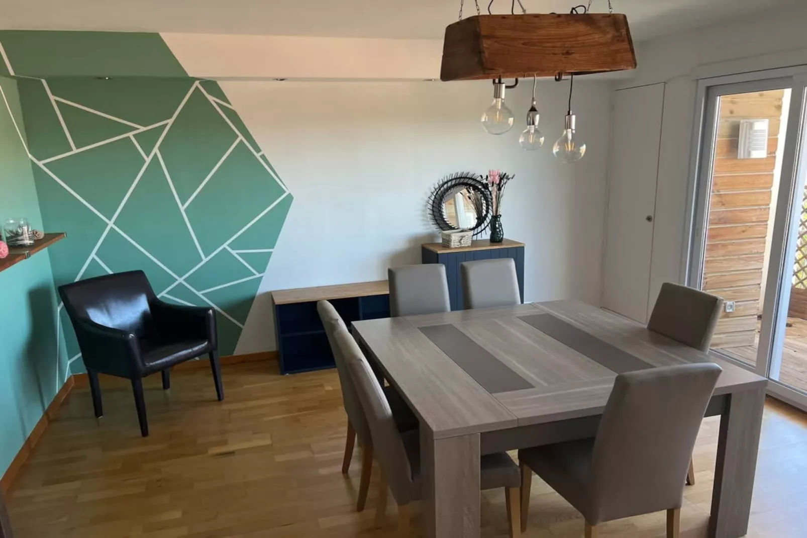 65 Apparemment fraîc-Eetkamer