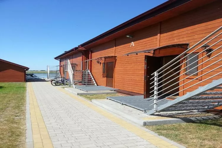 Dwa pokoje dla 4 osób-Buitenkant zomer