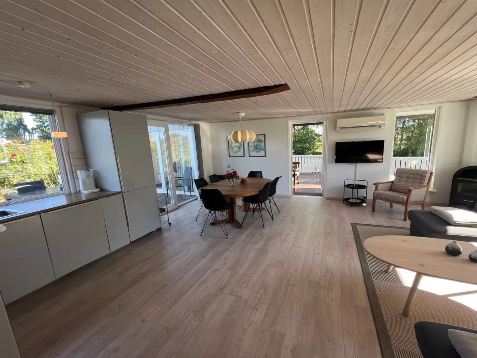 "Elja" - 400m from the sea-Binnen