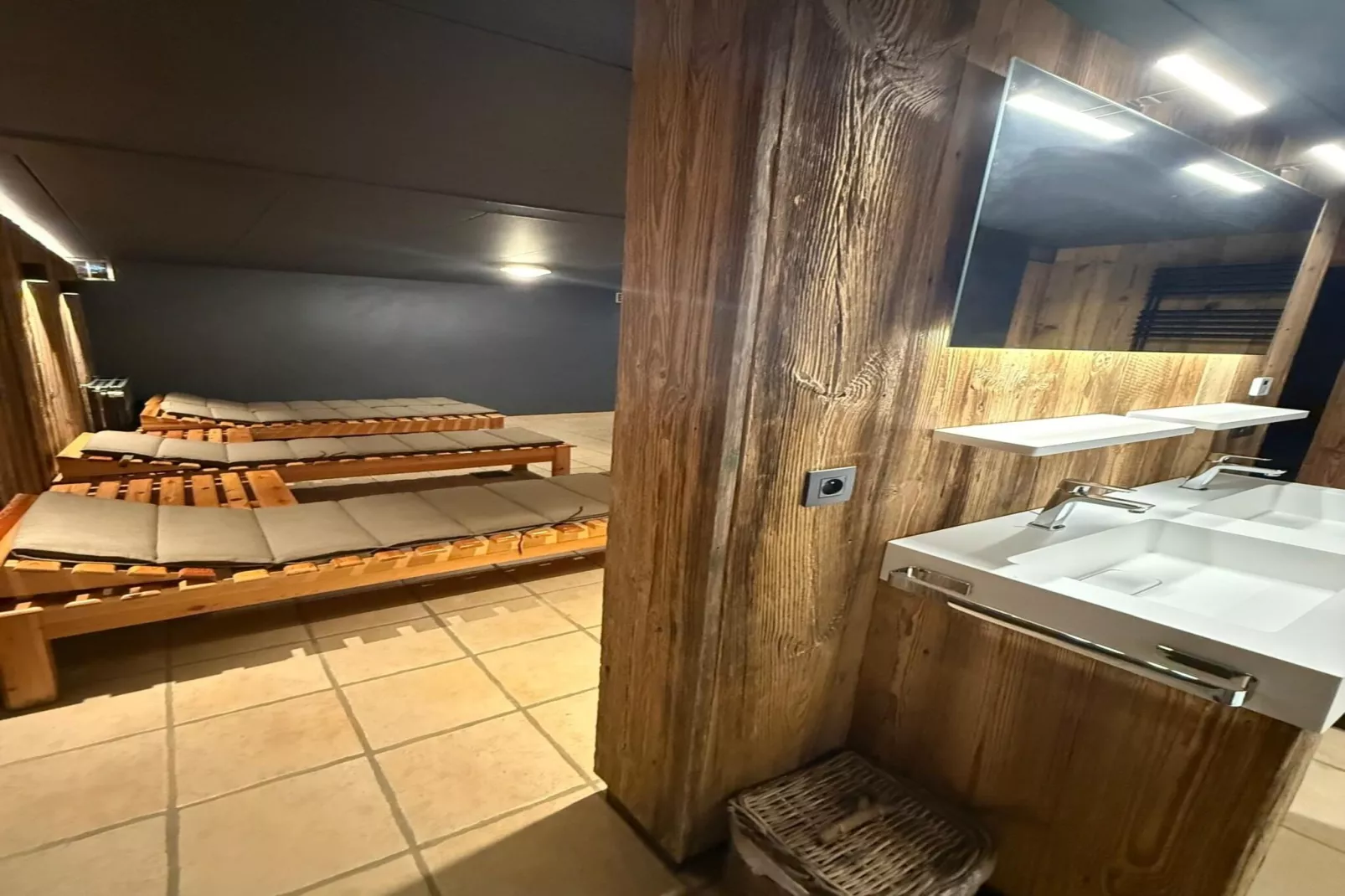 Les Vieilles Pierres-Badkamer