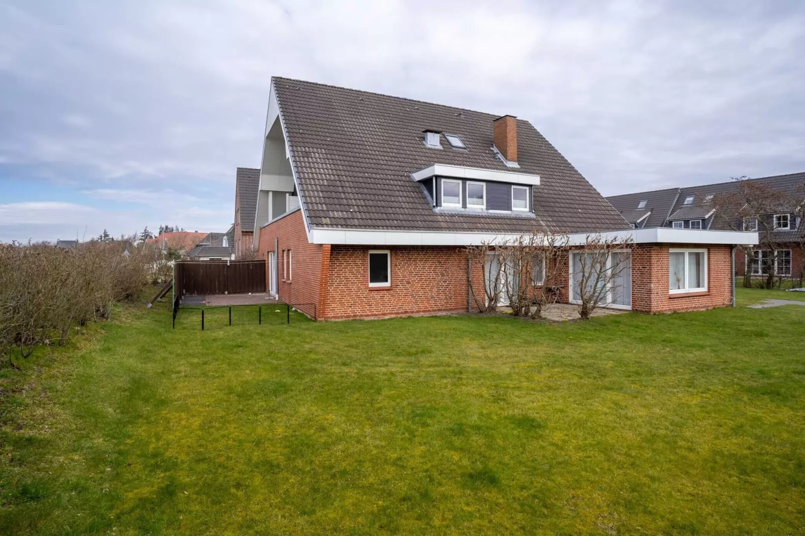 Ferienwohnung Deichlamm St Peter-Ording-Tuinen zomer
