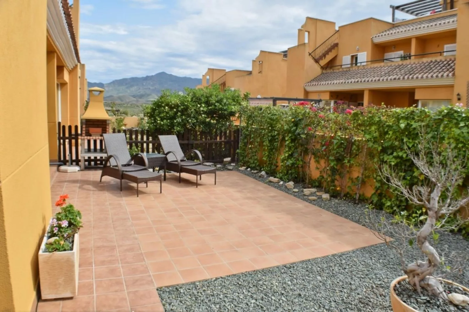 Casa Los Gallardos-Tuinen zomer