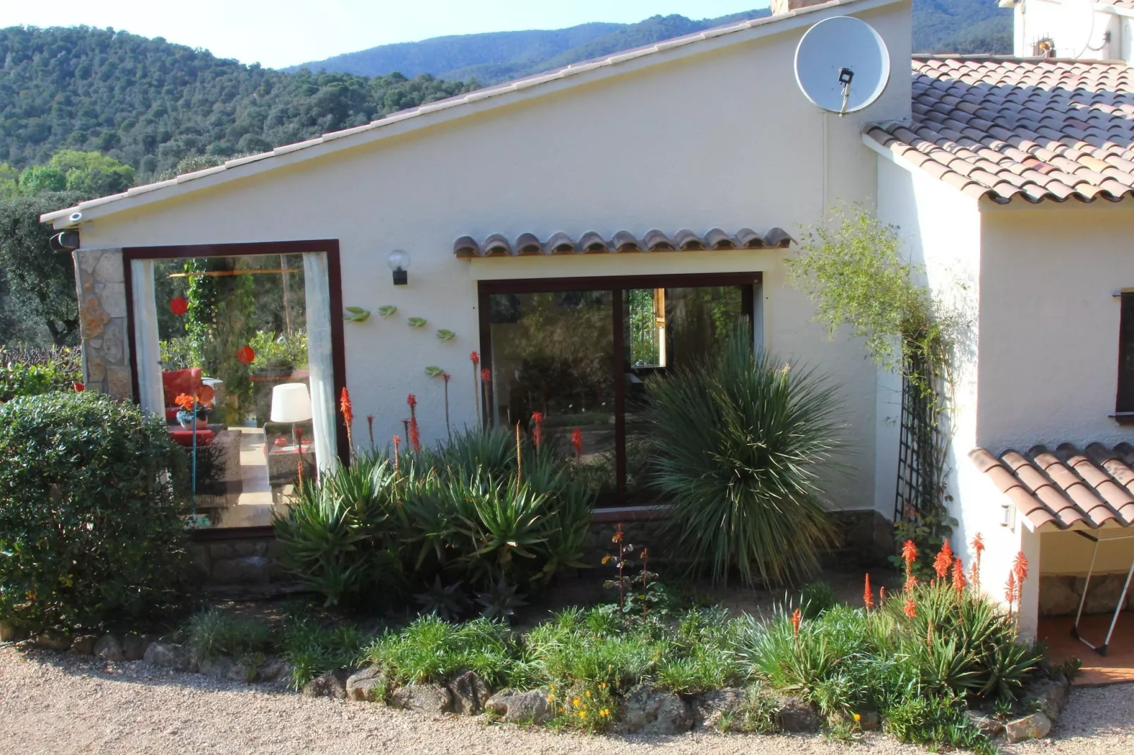 Vall Repos-Buitenkant zomer