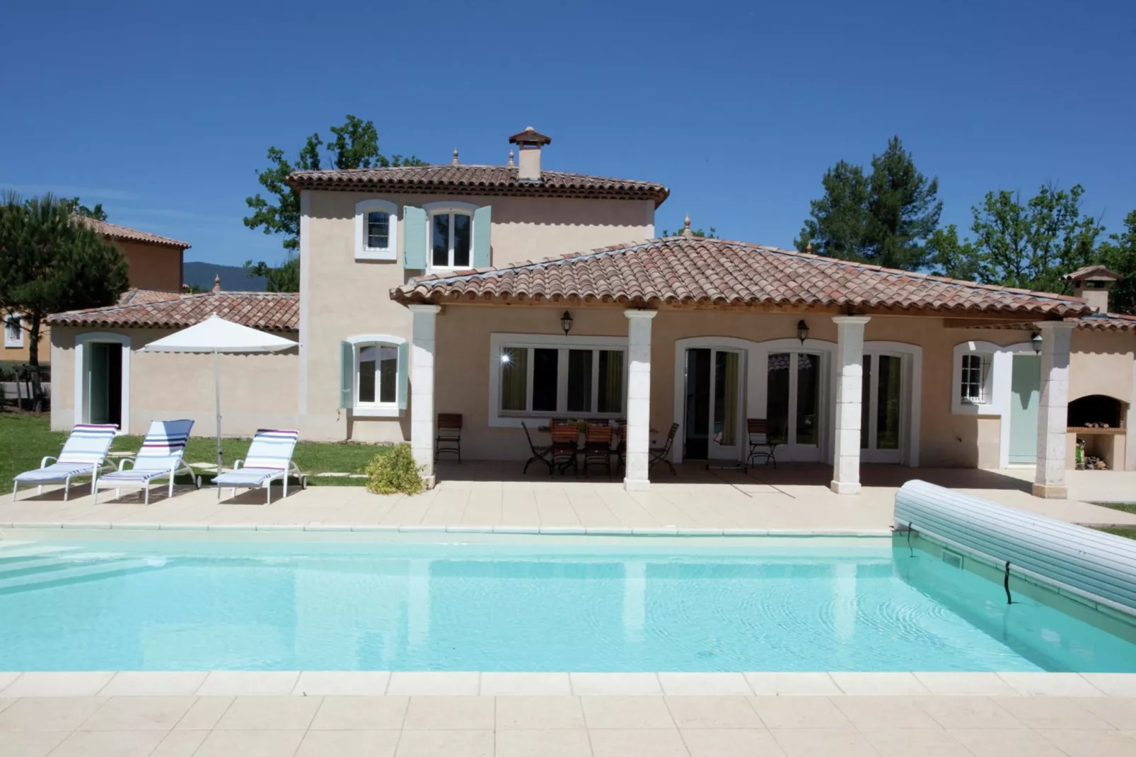 Domaine de Fayence 6-Buitenkant zomer