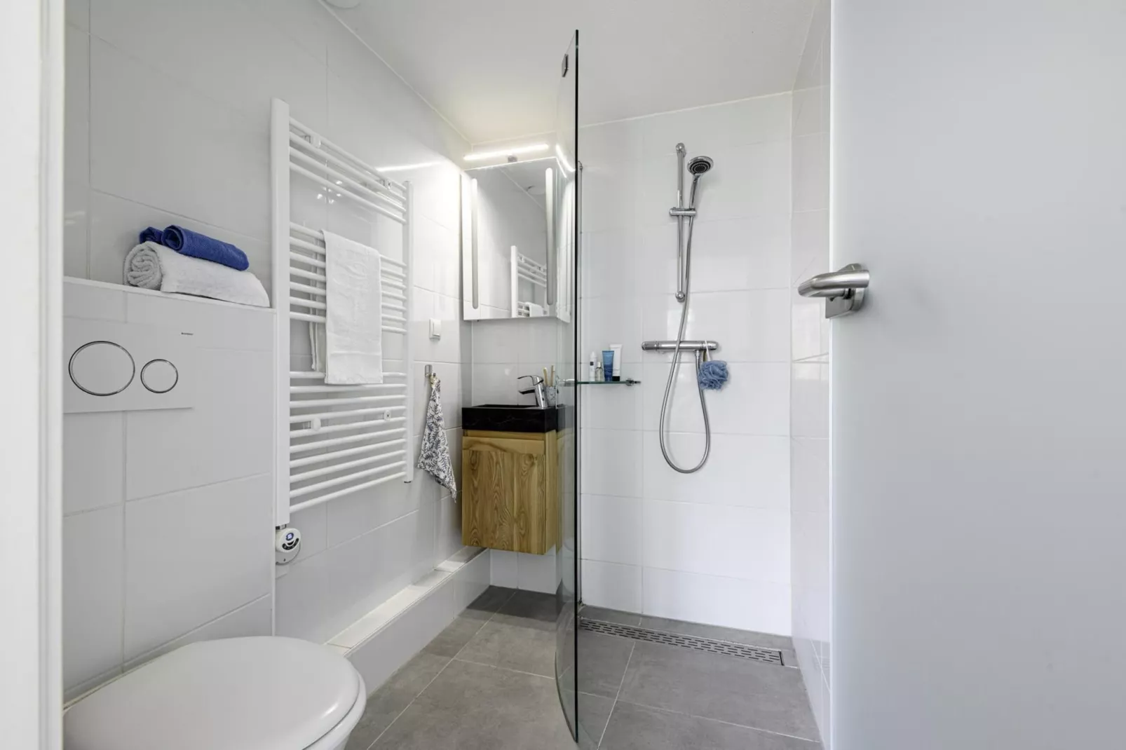 Bungalowpark Rien van den Broeke Village 3-Badkamer