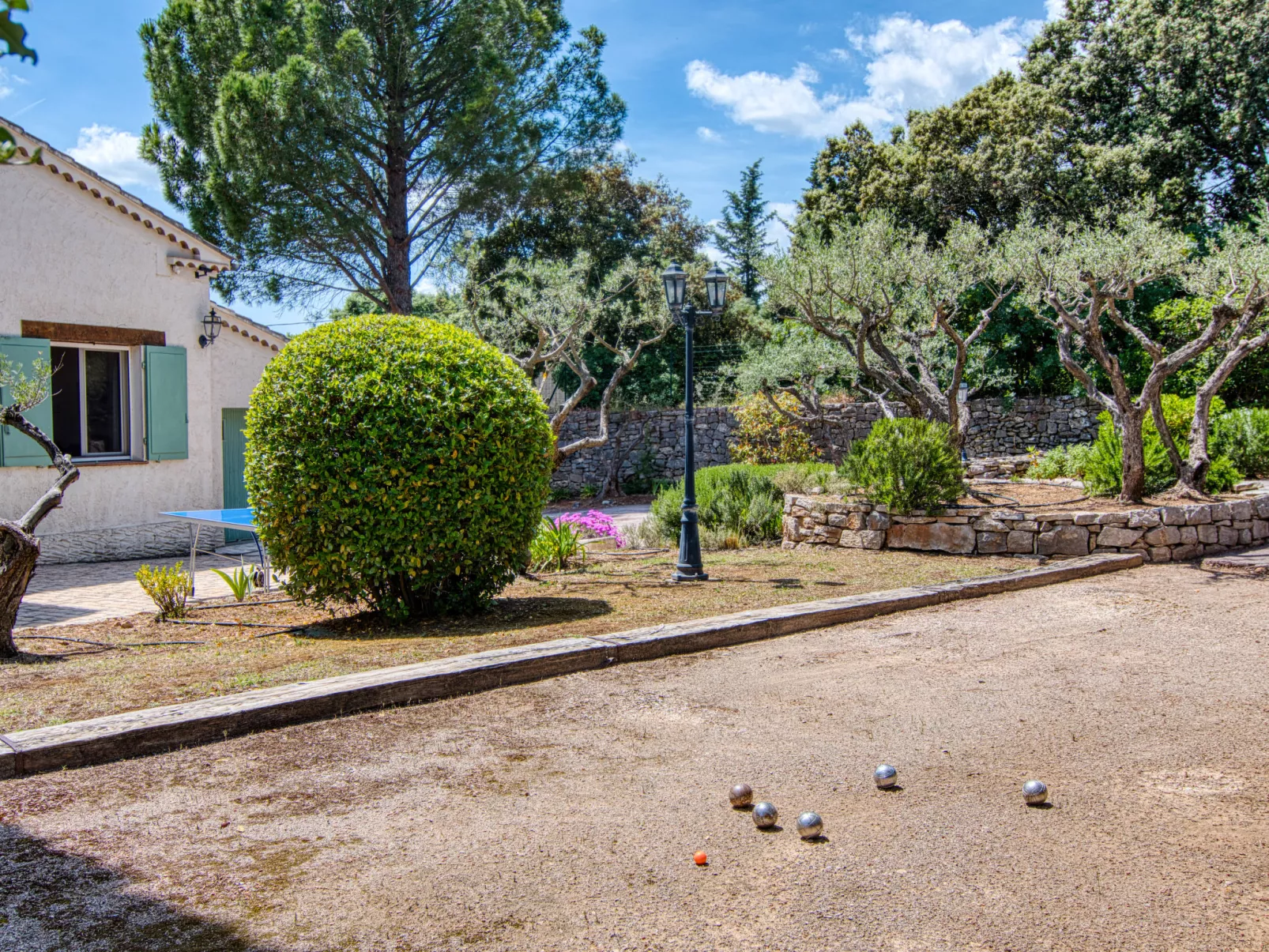 Le Clos des Oliviers-Buiten