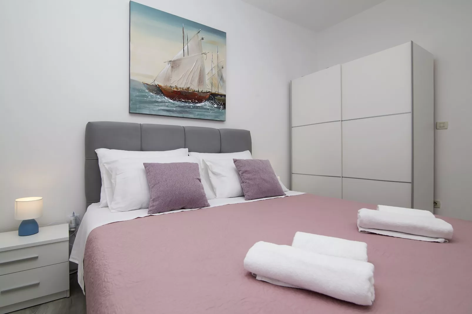 Apartments Isabora - Two-Bedroom Apartment with Terrace and Partial Sea View (Nea)-Slaapkamer