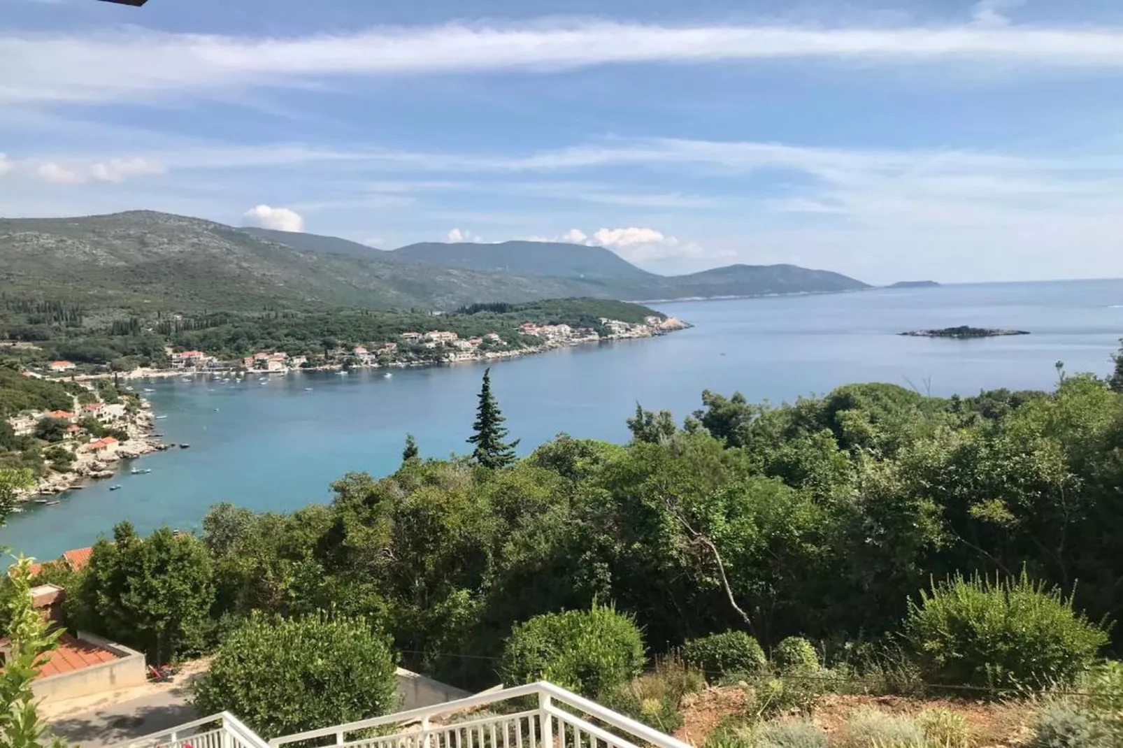 Guest House Rooms Rose - Romantic Double Room with Balcony and Sea View (No.1)-Gebieden zomer 20km