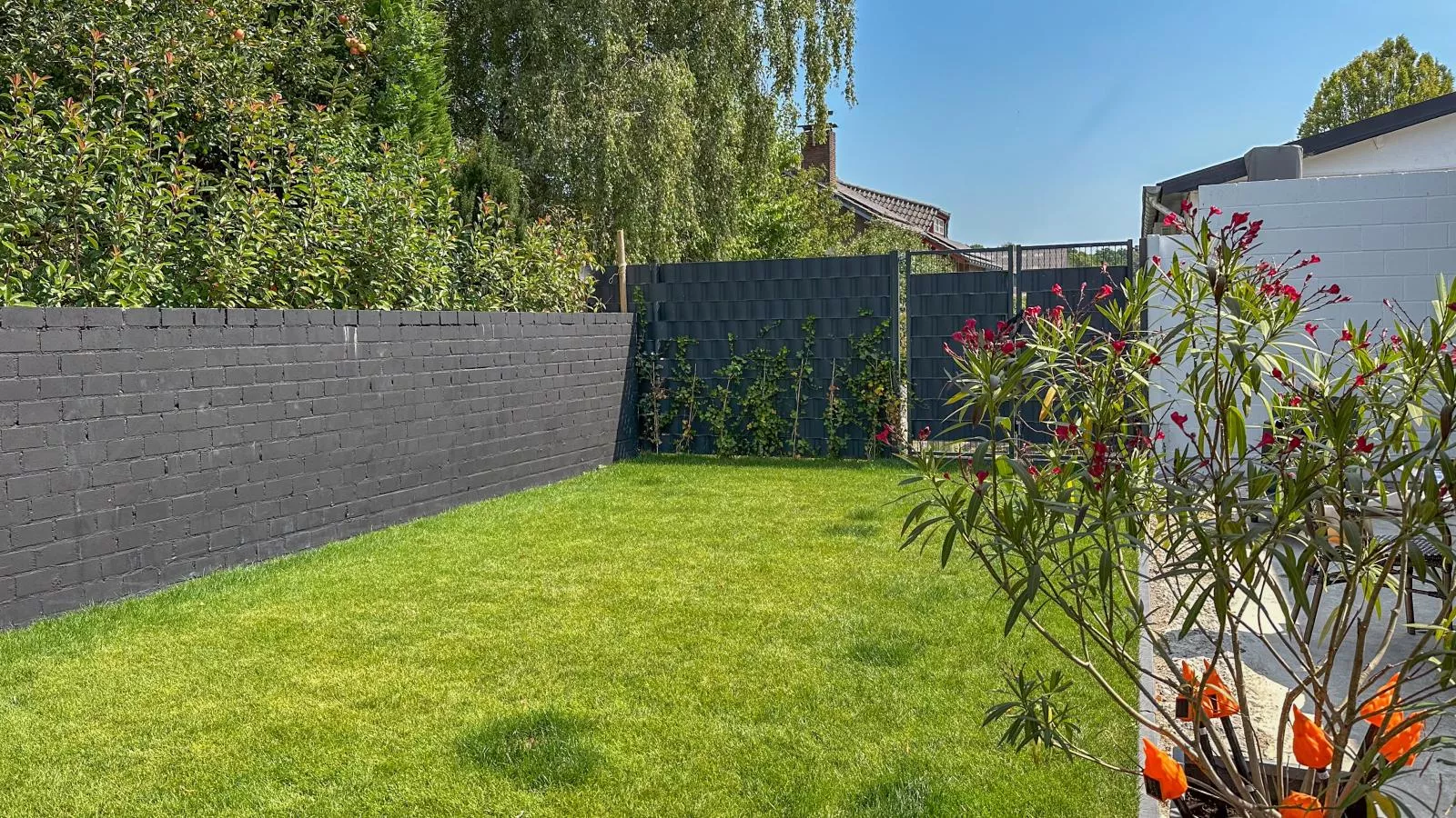 Zicht op Valkenburg-Tuinen zomer