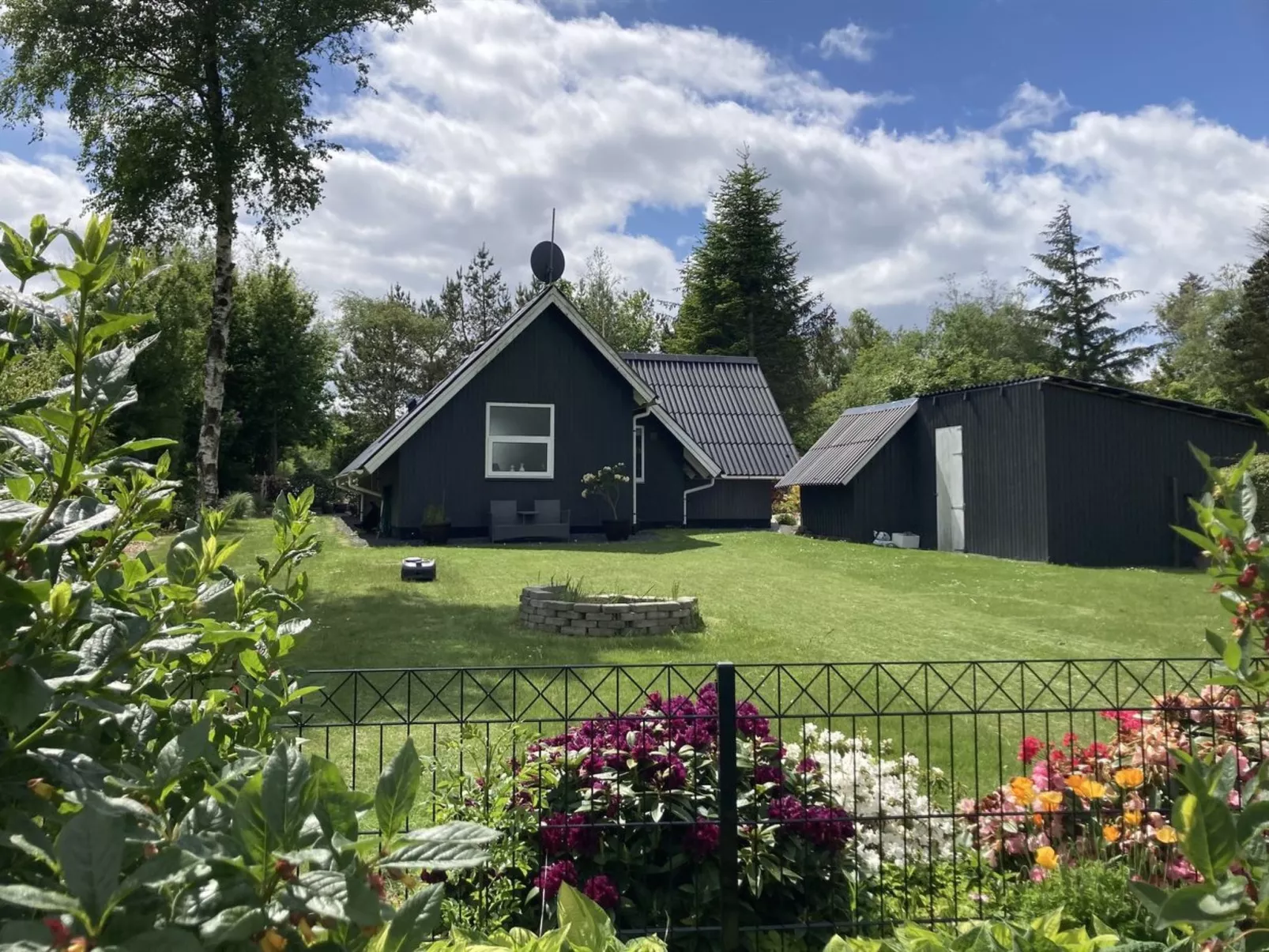 "Adisl" - 600m to the fjord-Buiten