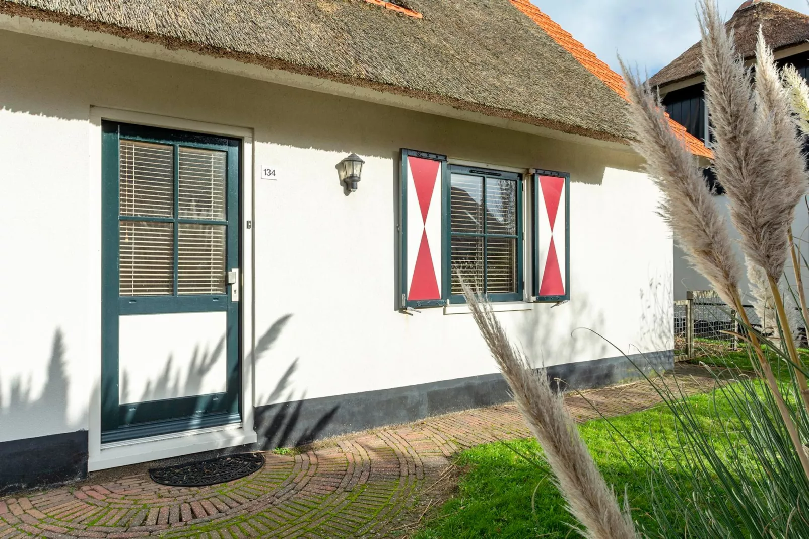 Buitenplaats 134-Buitenkant zomer