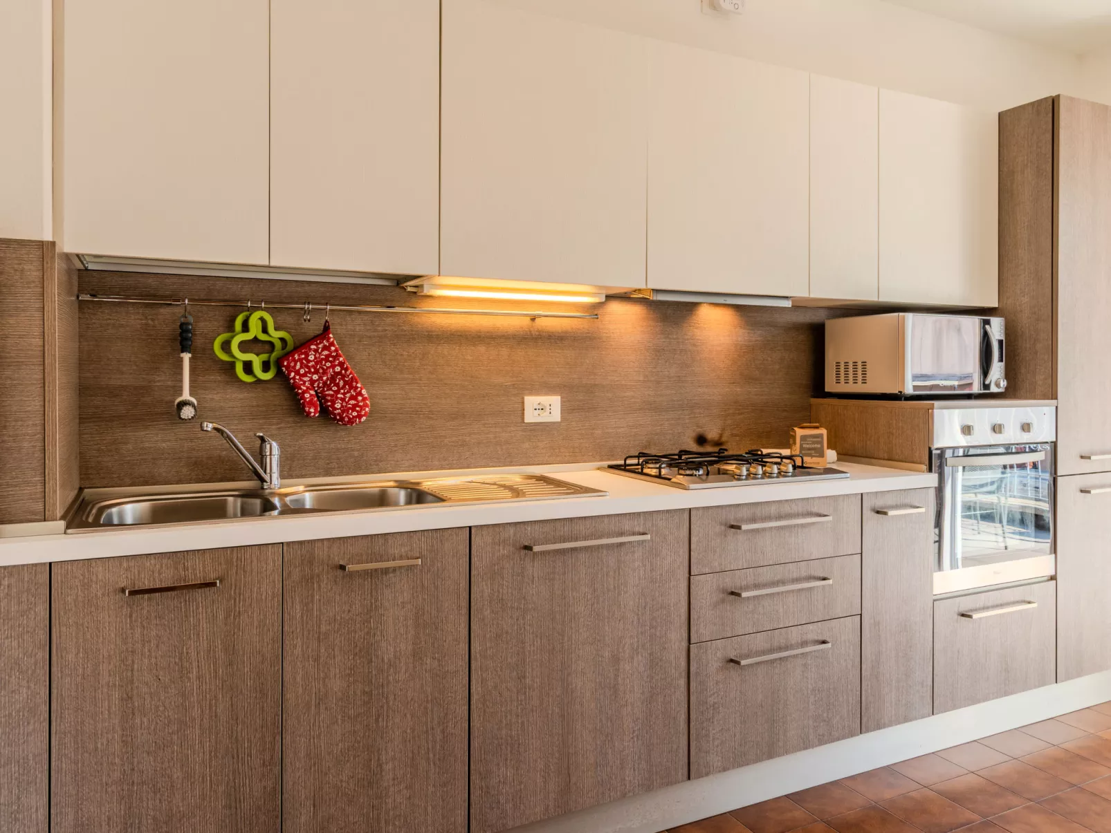 Domaso central apartment-Binnen