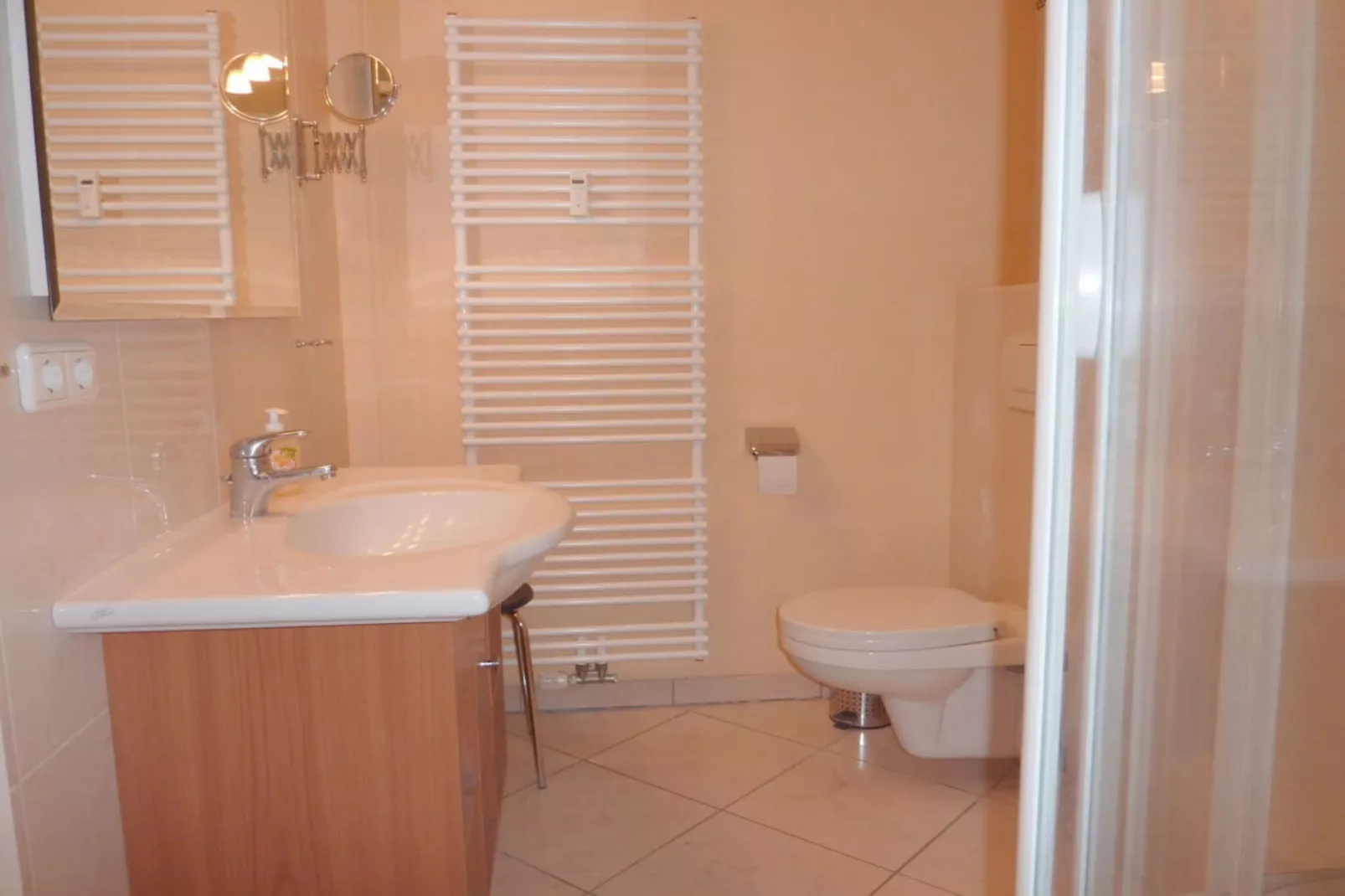 53762-Badkamer