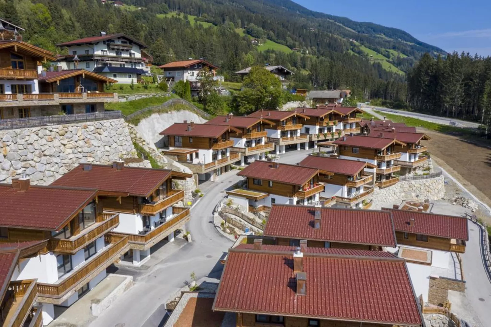 Nationalpark Chalet Grossschober-Buitenkant zomer