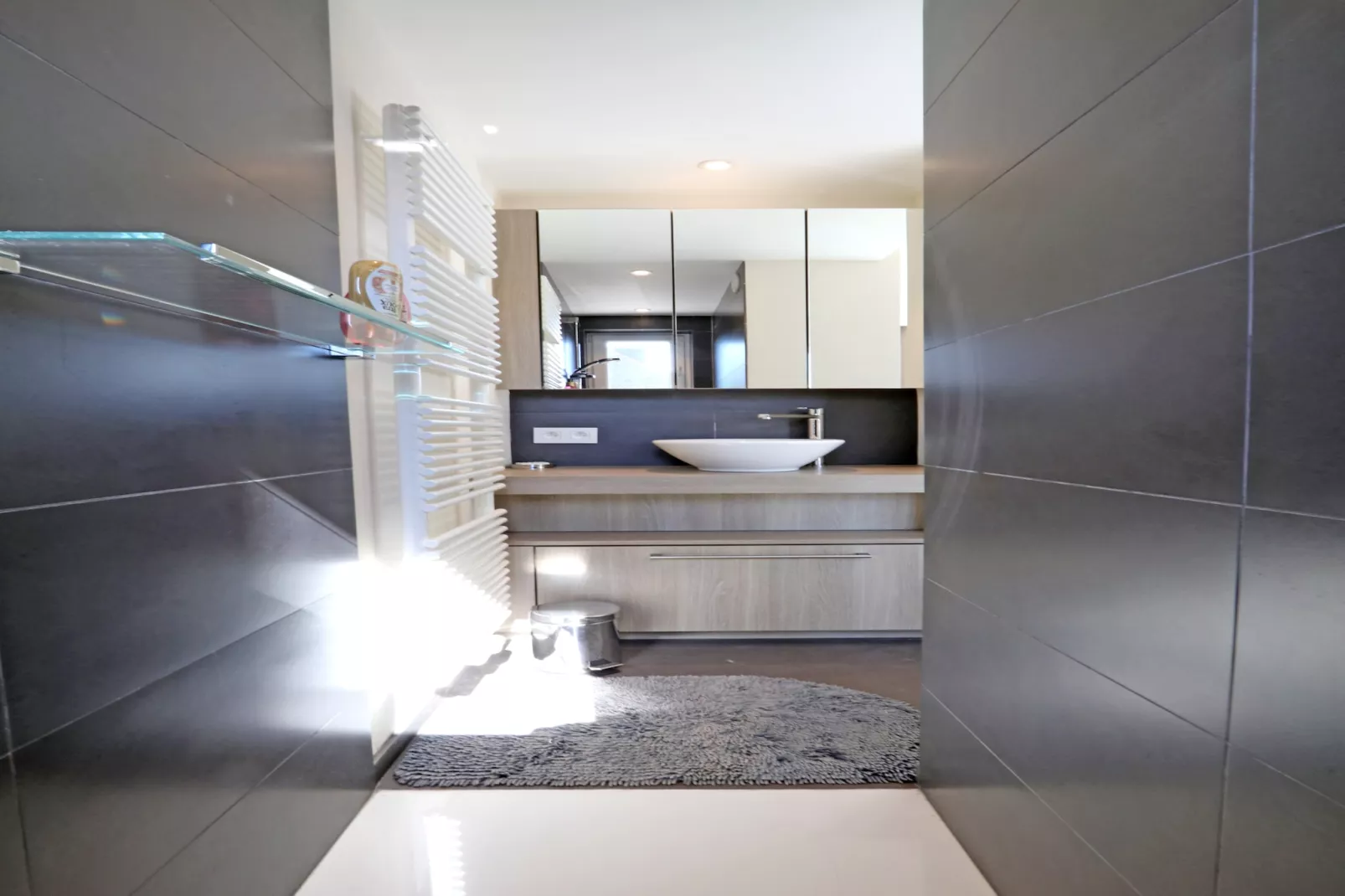 DAPHNE 62  BOX-Badkamer