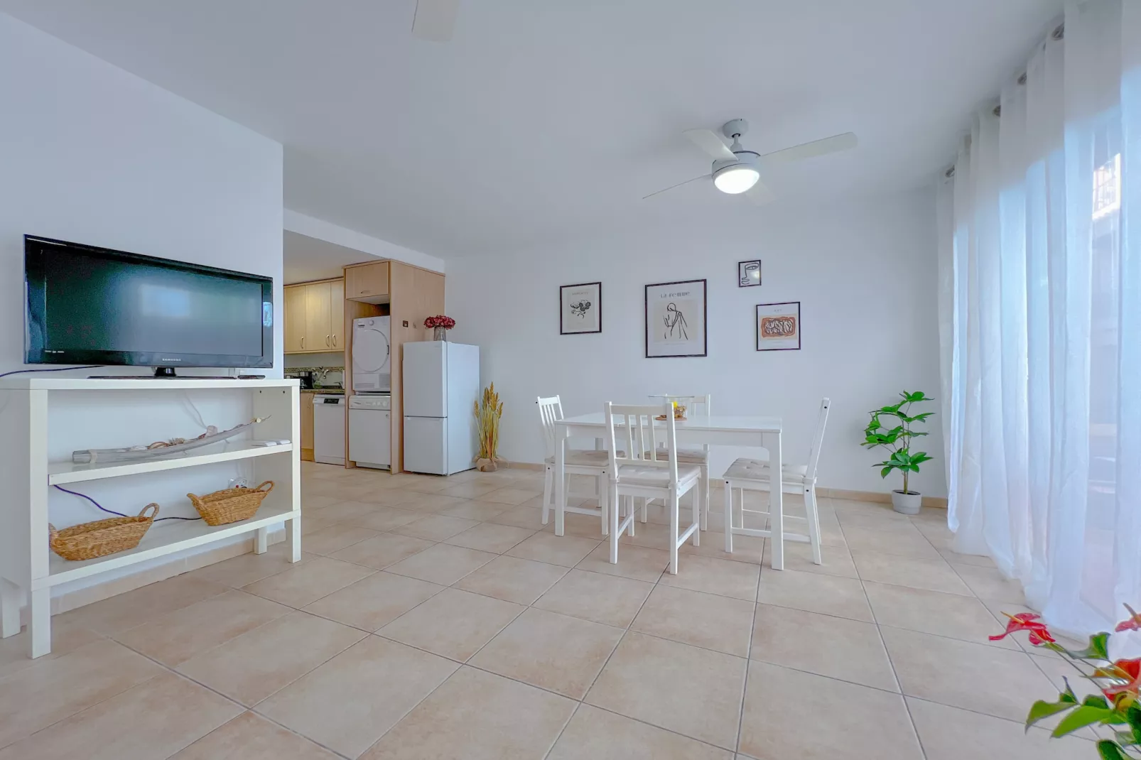 Vivalidays Angels - Blanes - Costa Brava-Eetkamer
