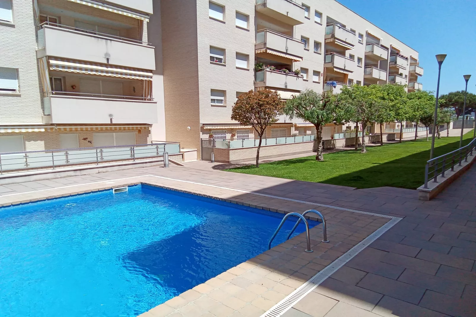 Vivalidays Alicia - Fenals - LLoret de-Zwembad