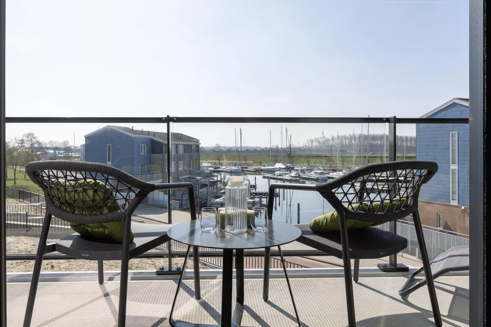 Havenzicht 8 Kortgene-Terrasbalkon
