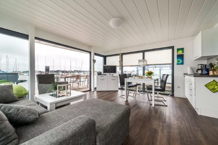 Hausboot Fjordblick / 4 Personen-Woonkamer