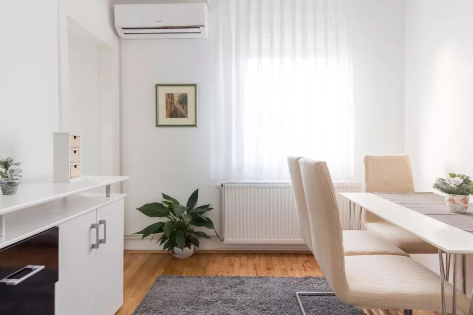 Apartments Lavanda Idila - Studio apartment   (Studio  with Garden View on BDC) -(1)-Eetkamer