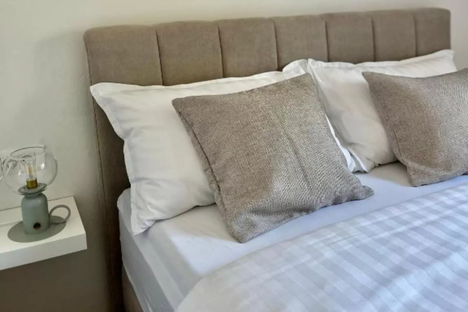 Apartments Fortuna - Studio Apartment with Balcony-Slaapkamer