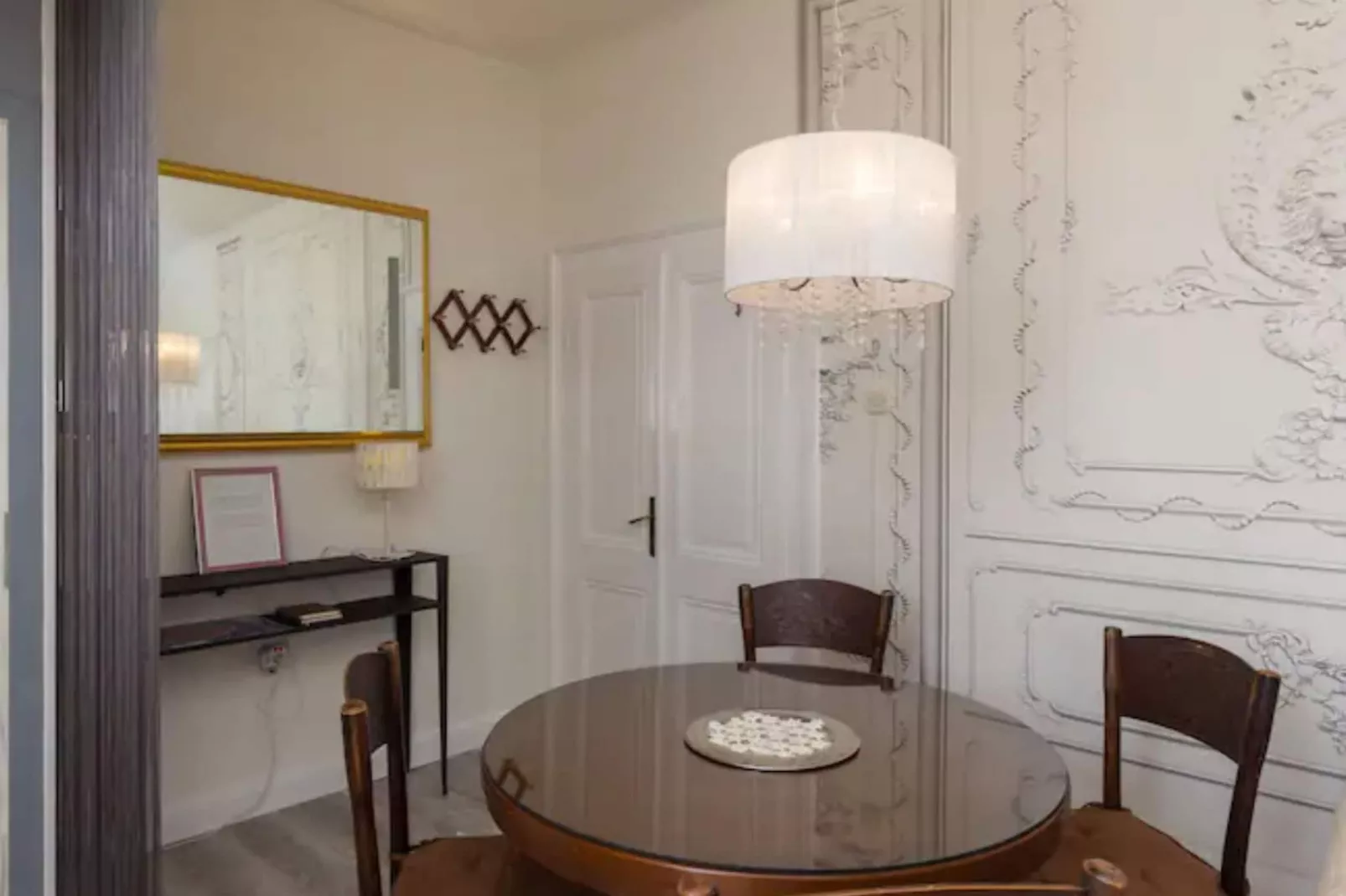 Apartment Ivančica - Double Room with Old town view-Eetkamer