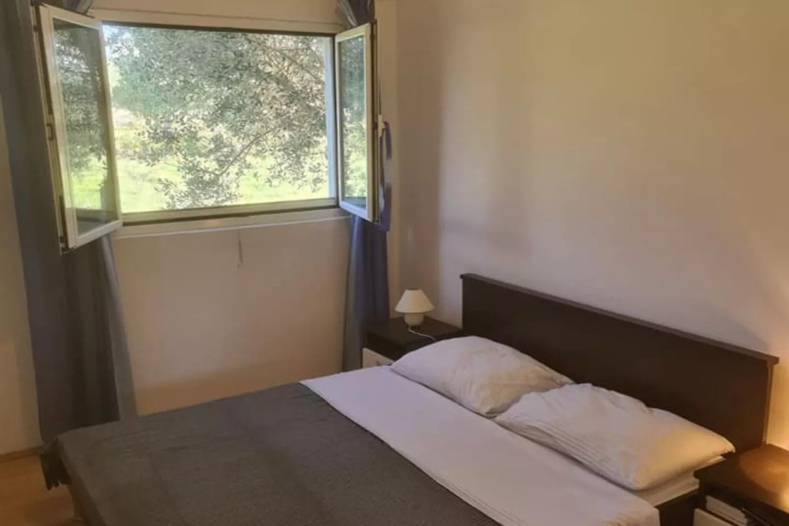 Apartments Rubbi - Three Bedroom Apartment with Terrace-Slaapkamer