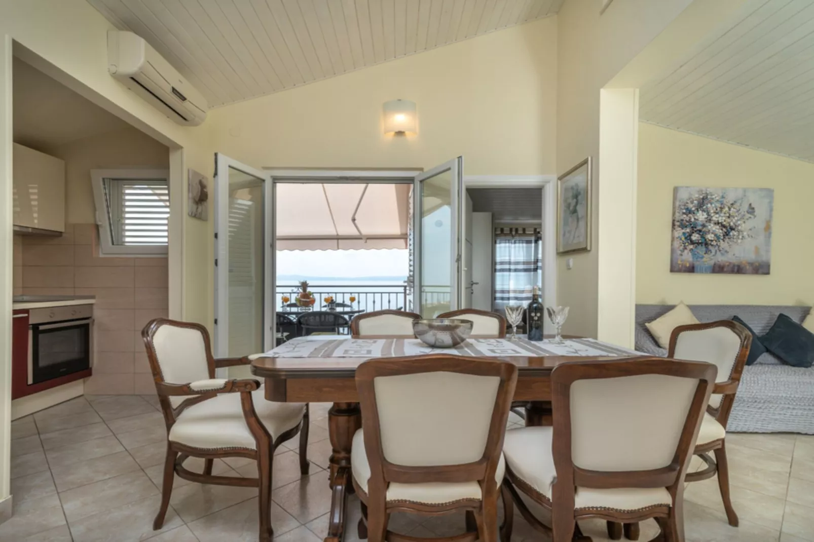 Apartment Villa Daniela - Three Bedroom Apartment with Terrace-Eetkamer