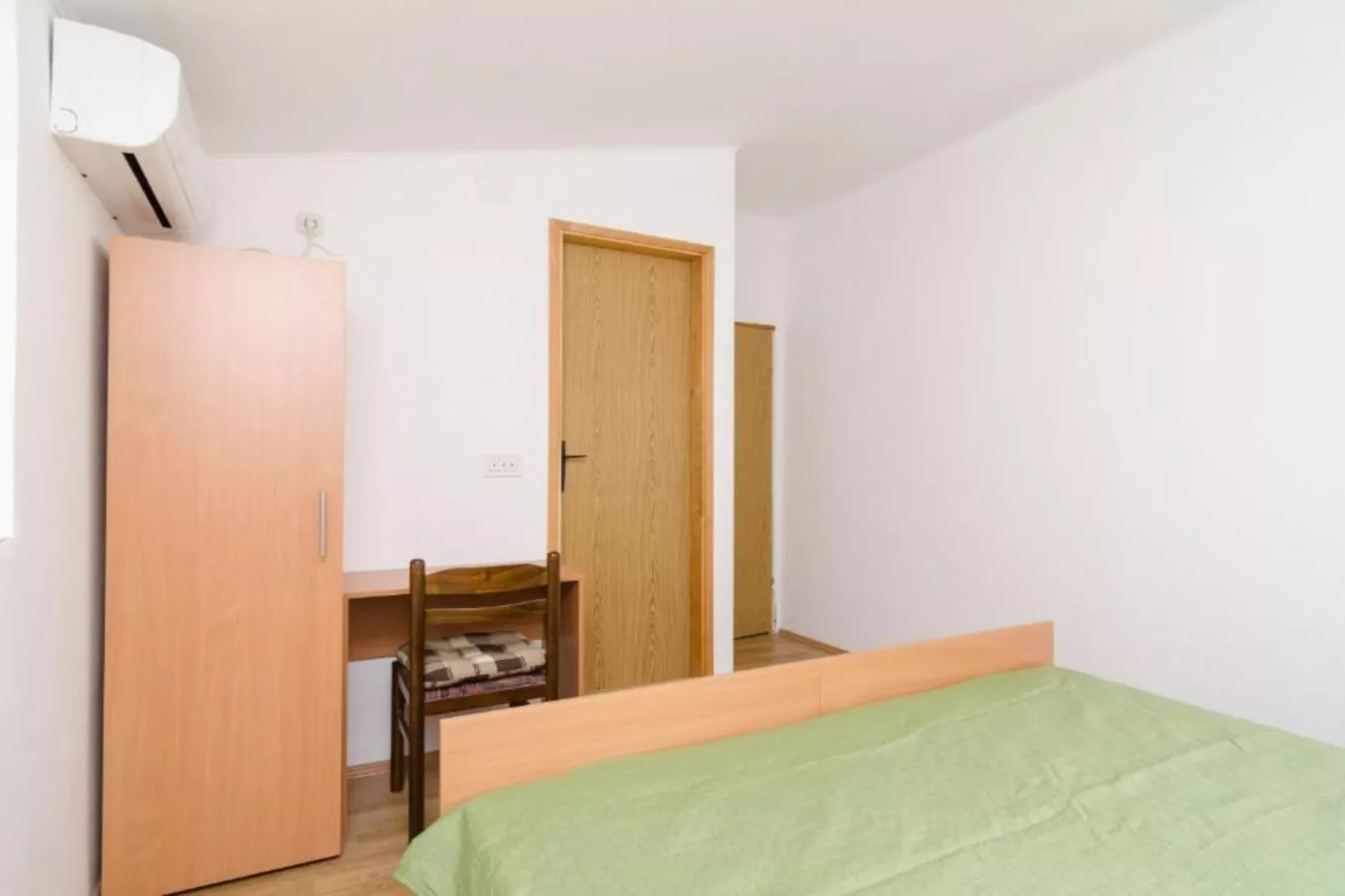 Guest House Sobra 38 - Double Room with Balcony and External Bathroom 5-Slaapkamer