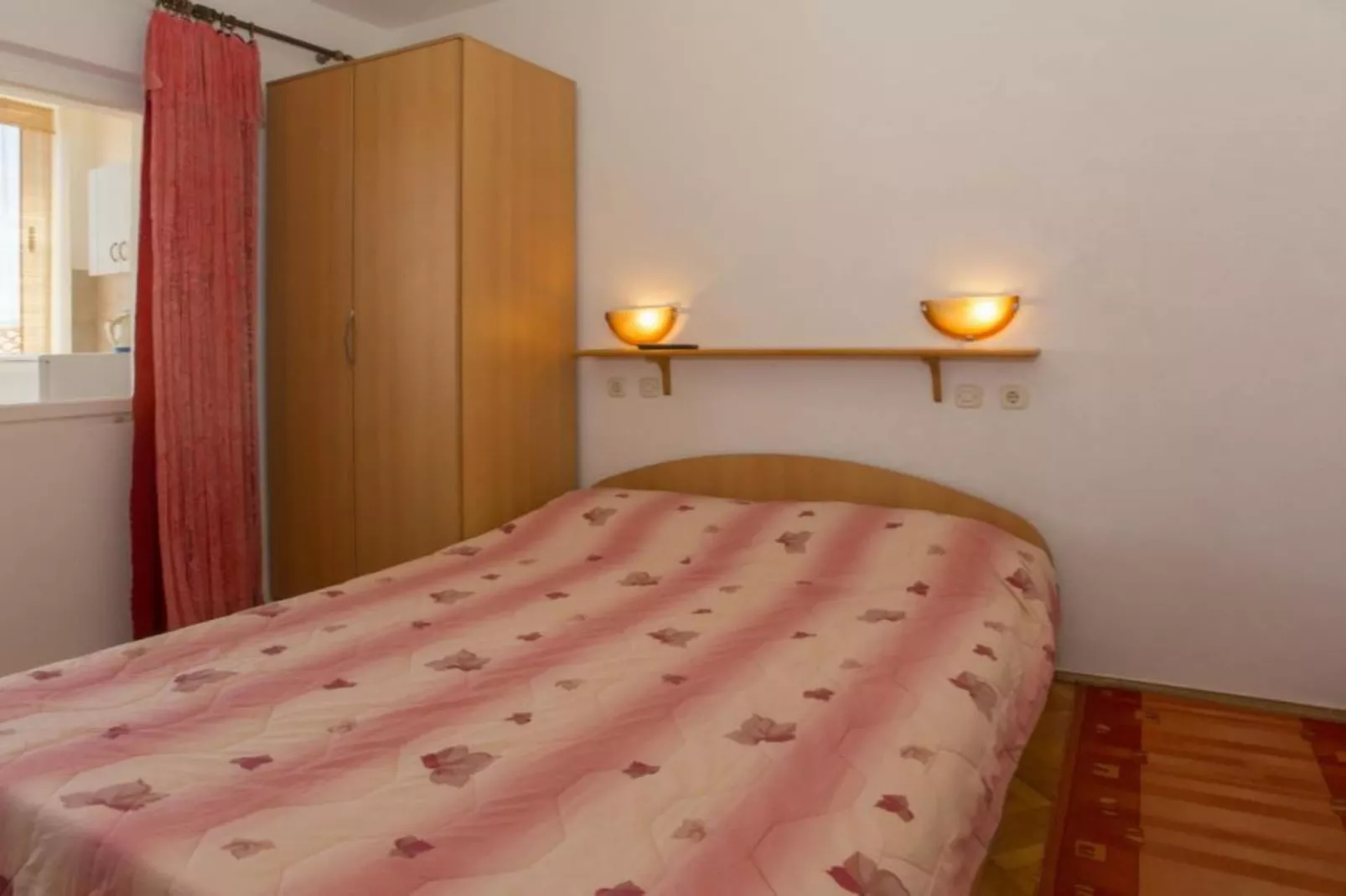 Double Room with Private Balcony (A2)-Slaapkamer