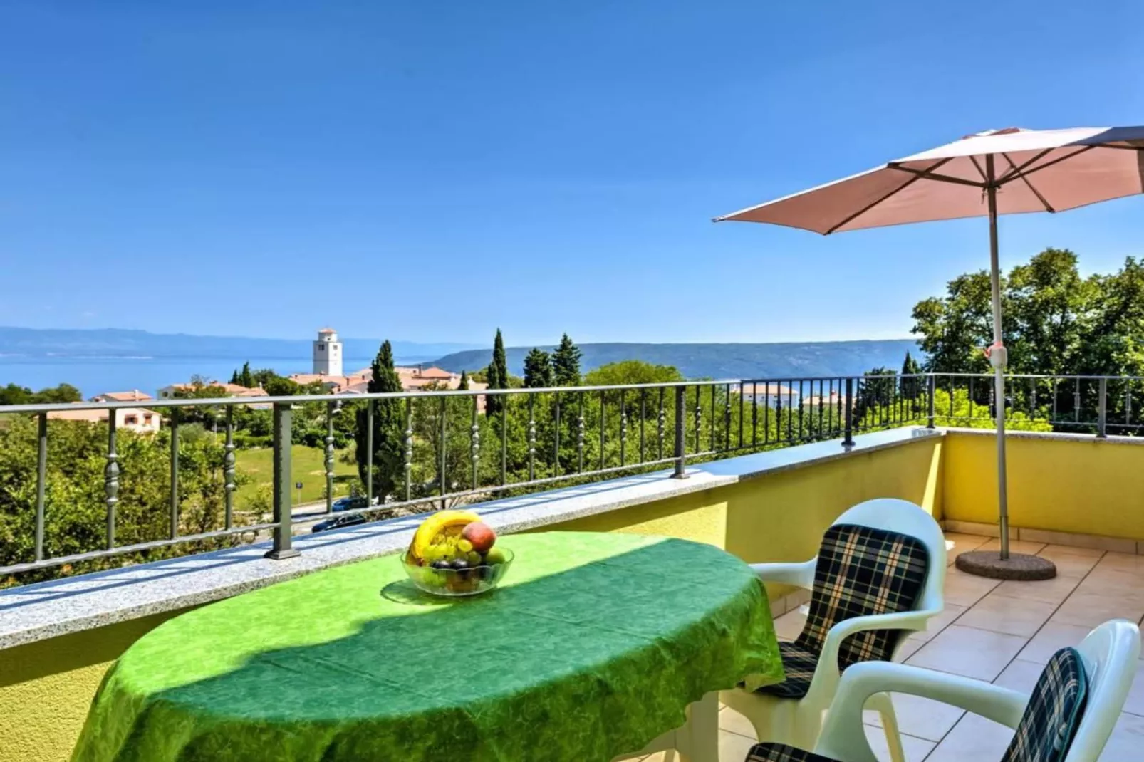 Wonderful Brsec Apartments with Sea View and Shared Pool - Standard One Bedroom Apartment with Balcony and Sea Views 1-Terrasbalkon