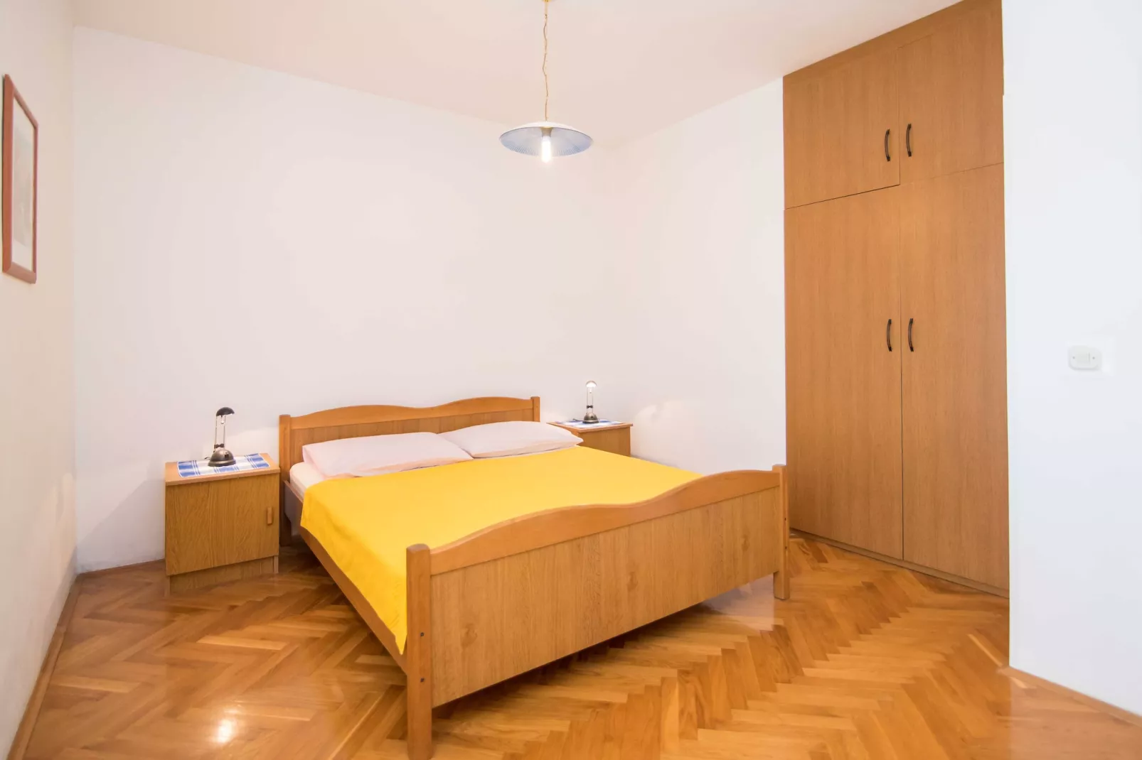 Comfortable Kastel Stafilic Apartment with Balcony - Two Bedroom Apartment with Balcony and Sea View-Slaapkamer