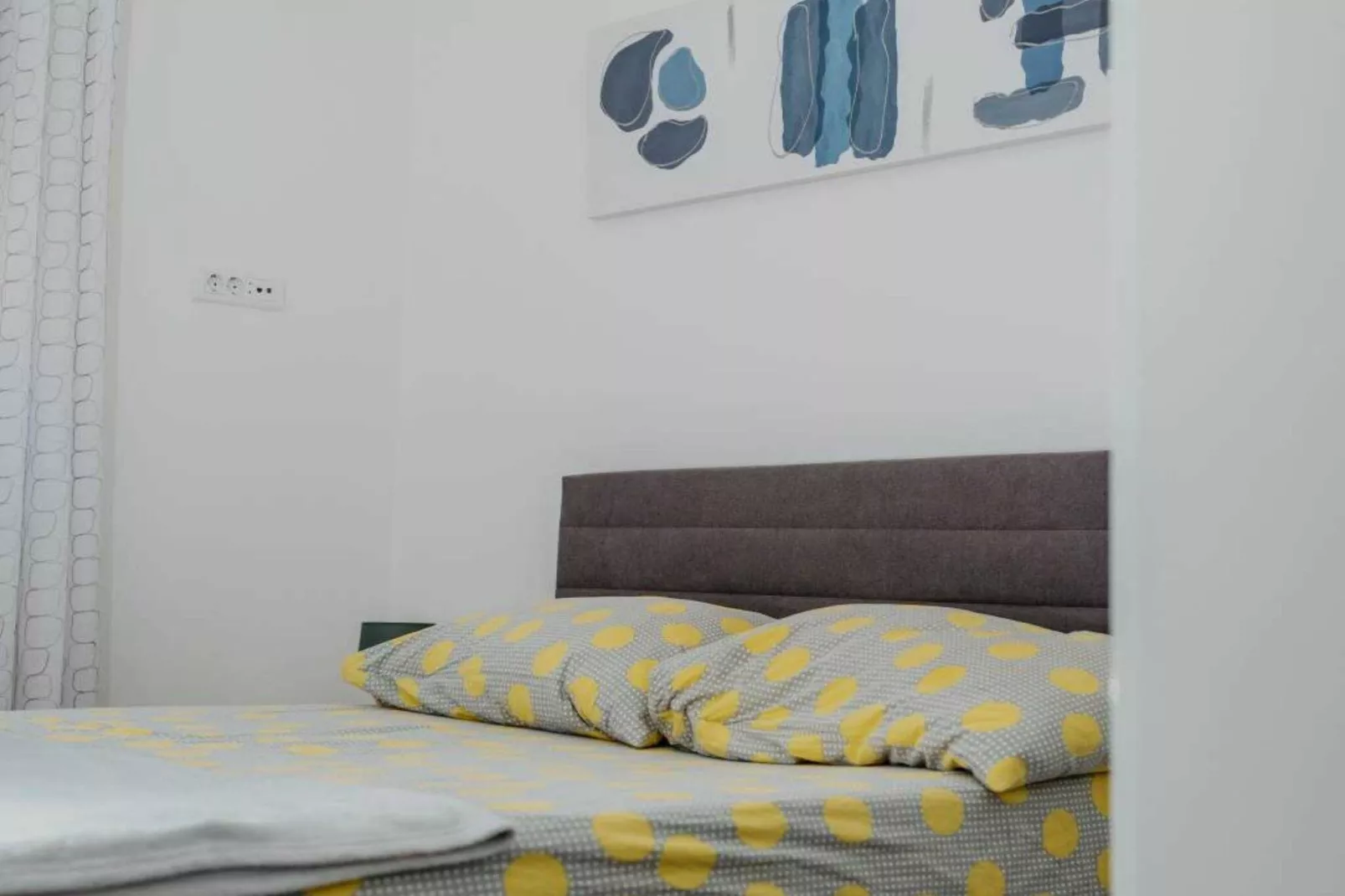 Modern Seget Vranjica Apartment with Terrace - Two Bedroom Apartment with Terrace-Slaapkamer