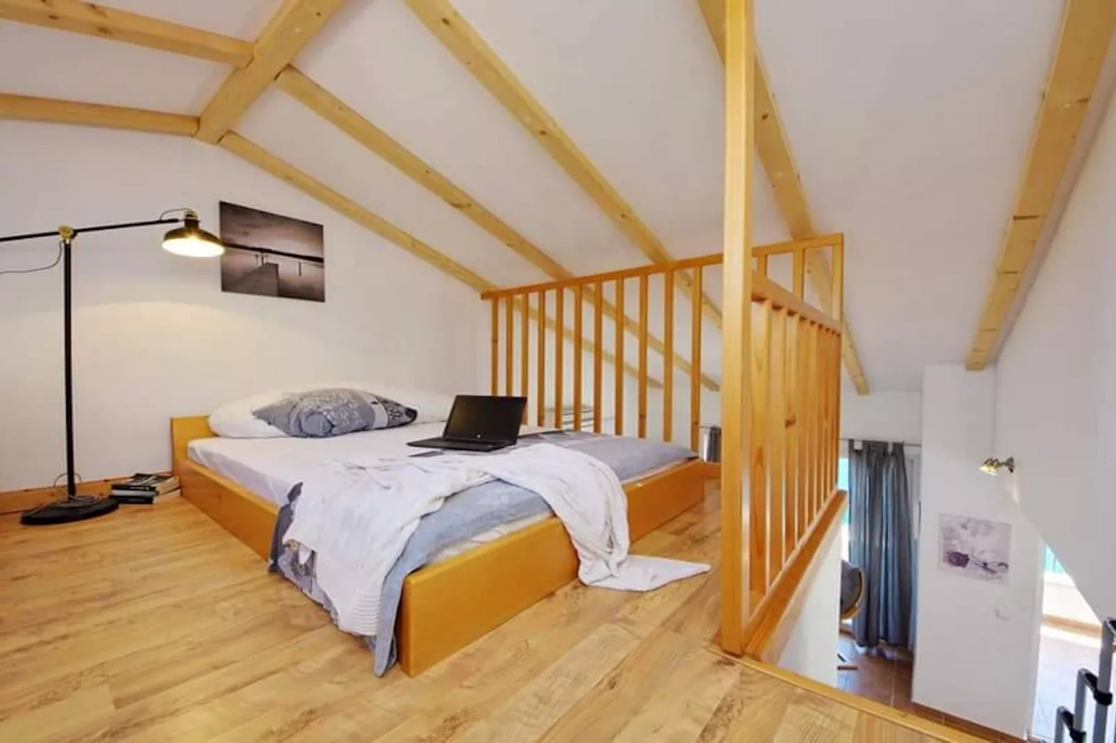 Blissful Bay Apartments Vrboska - Classic Two Bedroom Apartment with Terrace (owner Lavanda)-Slaapkamer