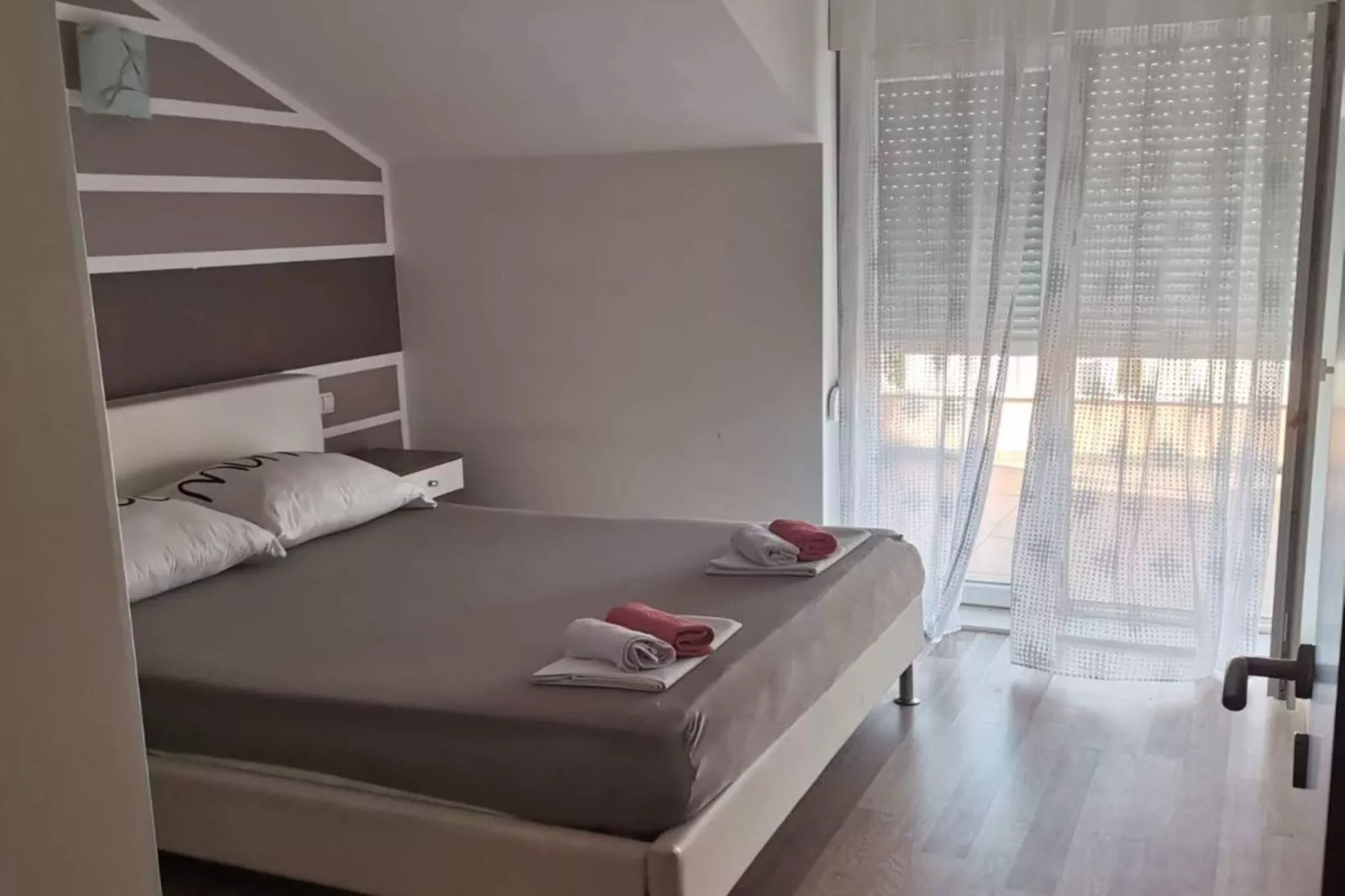 Luxury Seget Donji Apartments with Terrace and Sea View - Two Bedroom Apartment with Terrace and Sea View