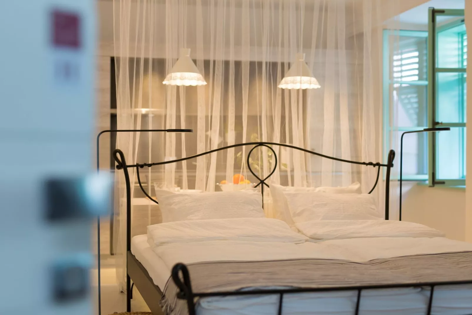 Vibrant and Elegant Downtown Krk Apartments - Classic Studio Apartment (owner 2)-Slaapkamer